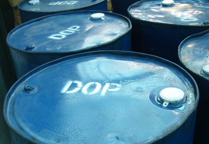 خریداران دی اتیل هگزانول ملزم به عرضه DOP تولیدی خود در بورس میشوند