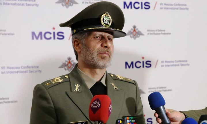 وزیر دفاع: همکاری با روسیه تا نابودی کامل تروریست ها ادامه می یابد