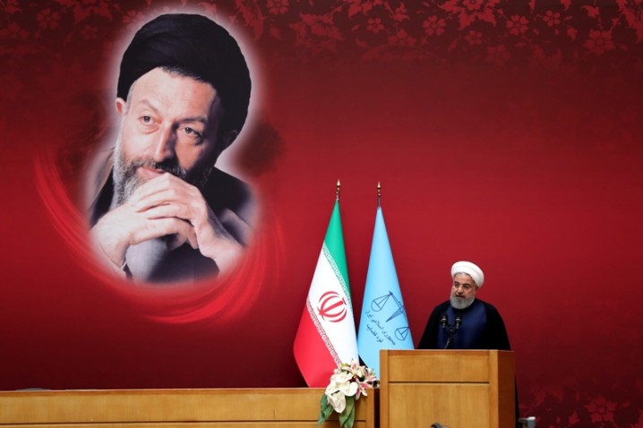 روحانی: حاکمیت سه گانه نداریم