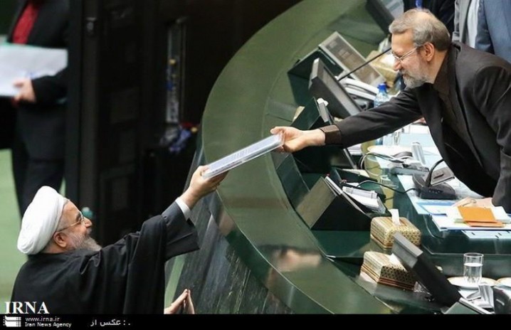 رییس جمهوری لایحه بودجه 98 را تقدیم مجلس کرد
