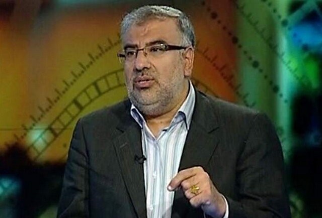 اکید وزیر نفت بر توسعه صنایع تکمیلی پتروشیمی و مقابله با خامفروشی