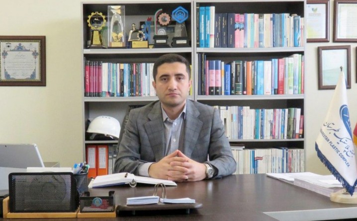 دکتر برمک قنبرپور: با حذف سهمیهبندی و مبنای دلاری قیمتها، زمینه قاچاق مواد پتروشیمی ایجاد میشود