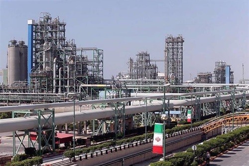 صرفهجویی ۱۷۵ میلیارد ریالی در پتروشیمی امیرکبیر