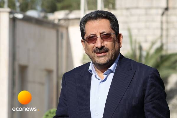 بخش عمده موانع تجاری تا پایان سال رفع میشود