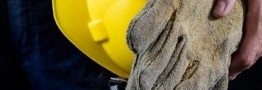 کارگران از ترس بیکاری در برابر تخلفات کارفرما سکوت می‌کنند